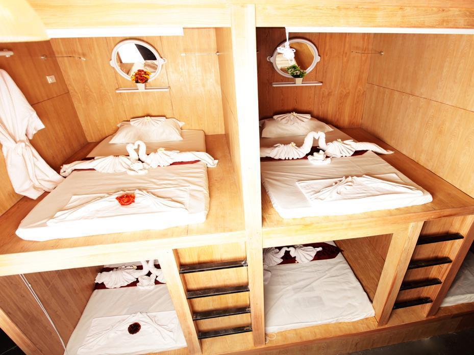 Capsule Hostel Patong 外观 照片