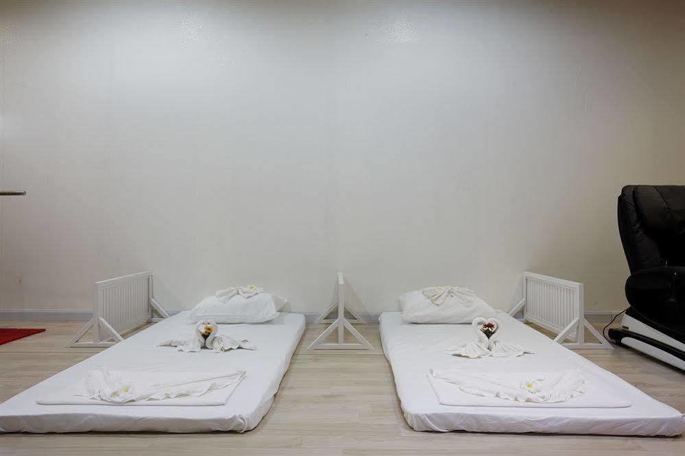 Capsule Hostel Patong 外观 照片