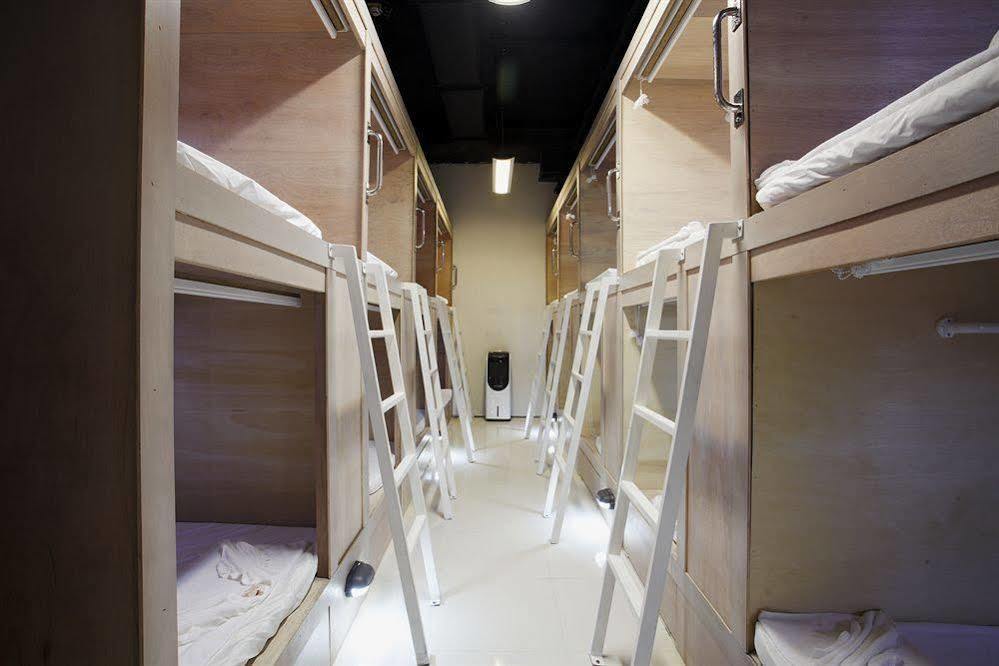 Capsule Hostel Patong 外观 照片